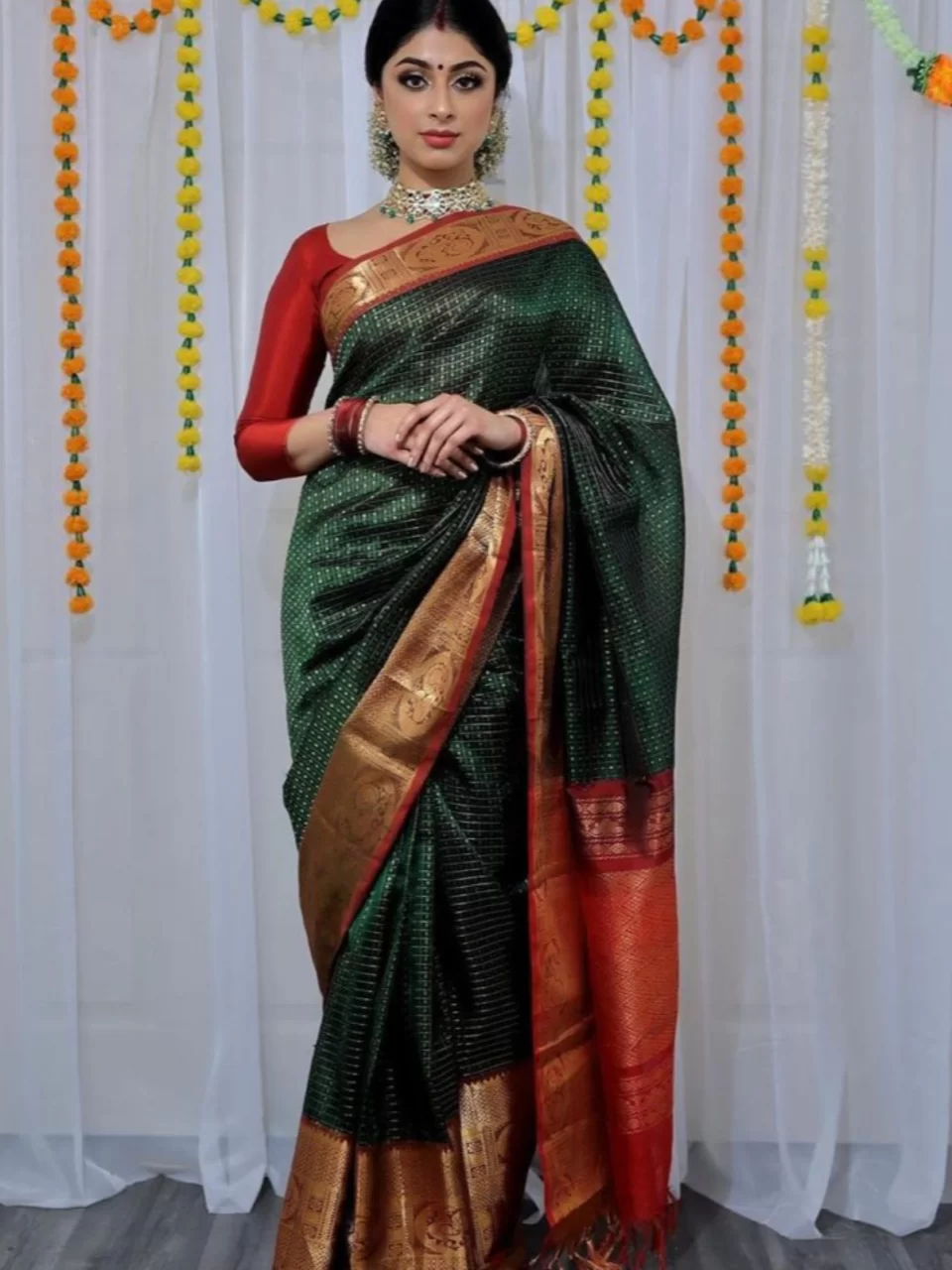 Dark green silk handloom banarasi saree – GoCoop