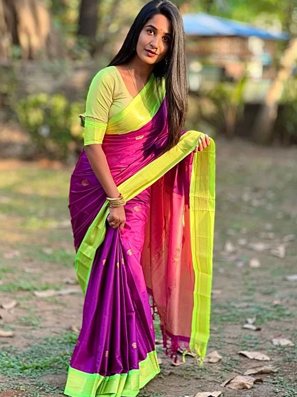 Buy Fancy Fab Printed Paithani Silk, Poly Silk, Silk Linen Blend Saree(Green)  online | Looksgud.in